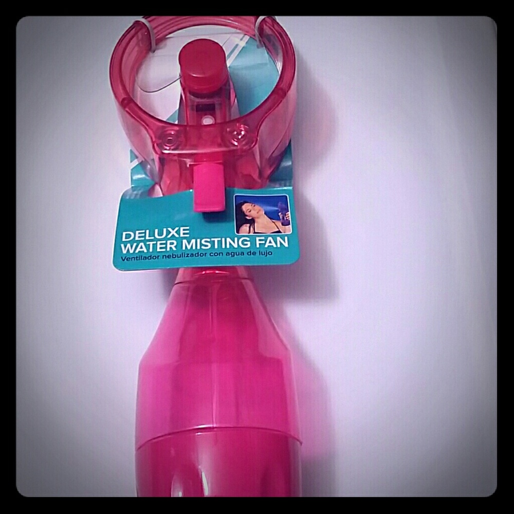 Deluxe Water Misting Fan